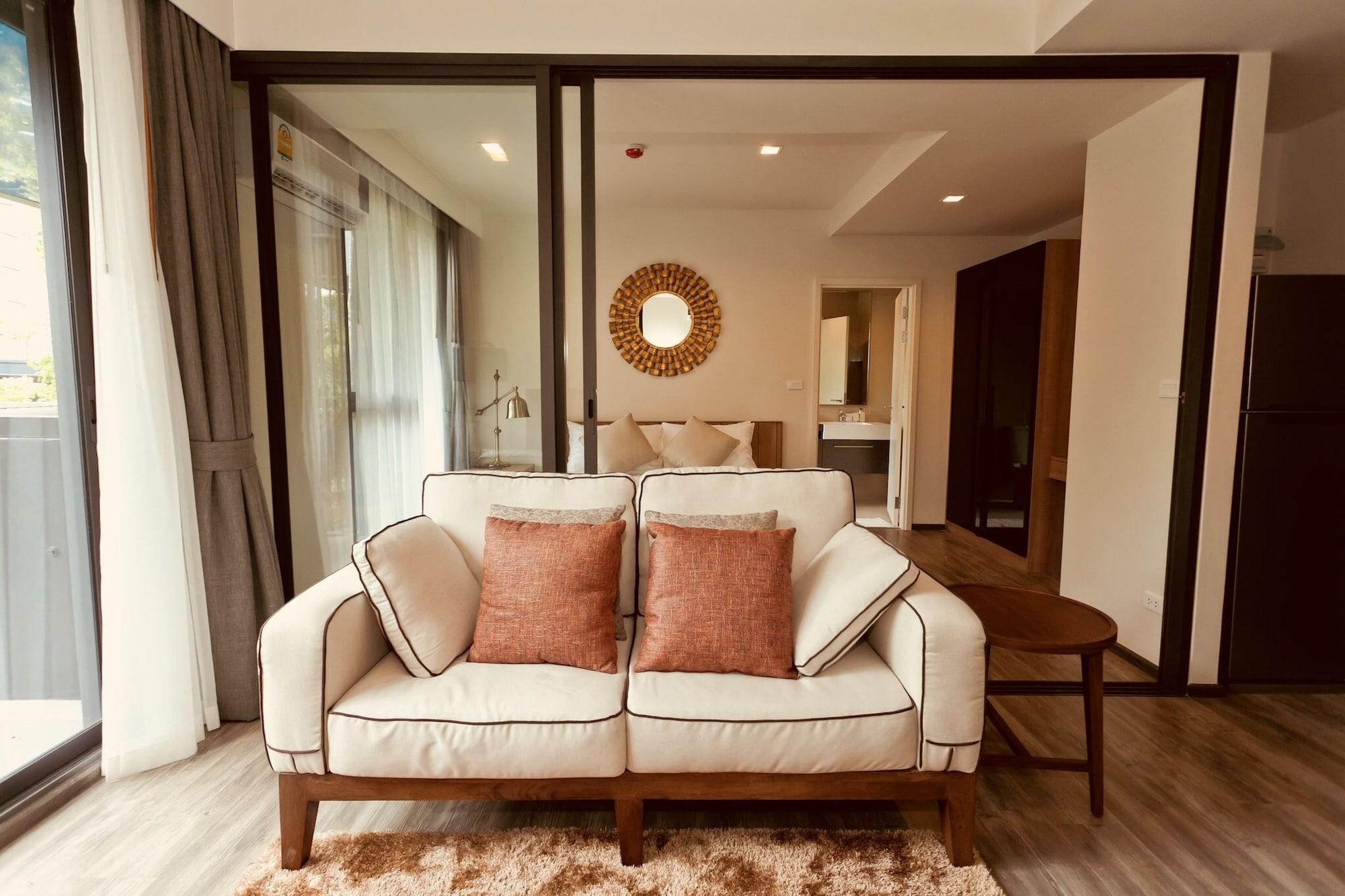 The Deck Condo Patong By Vip Екстериор снимка