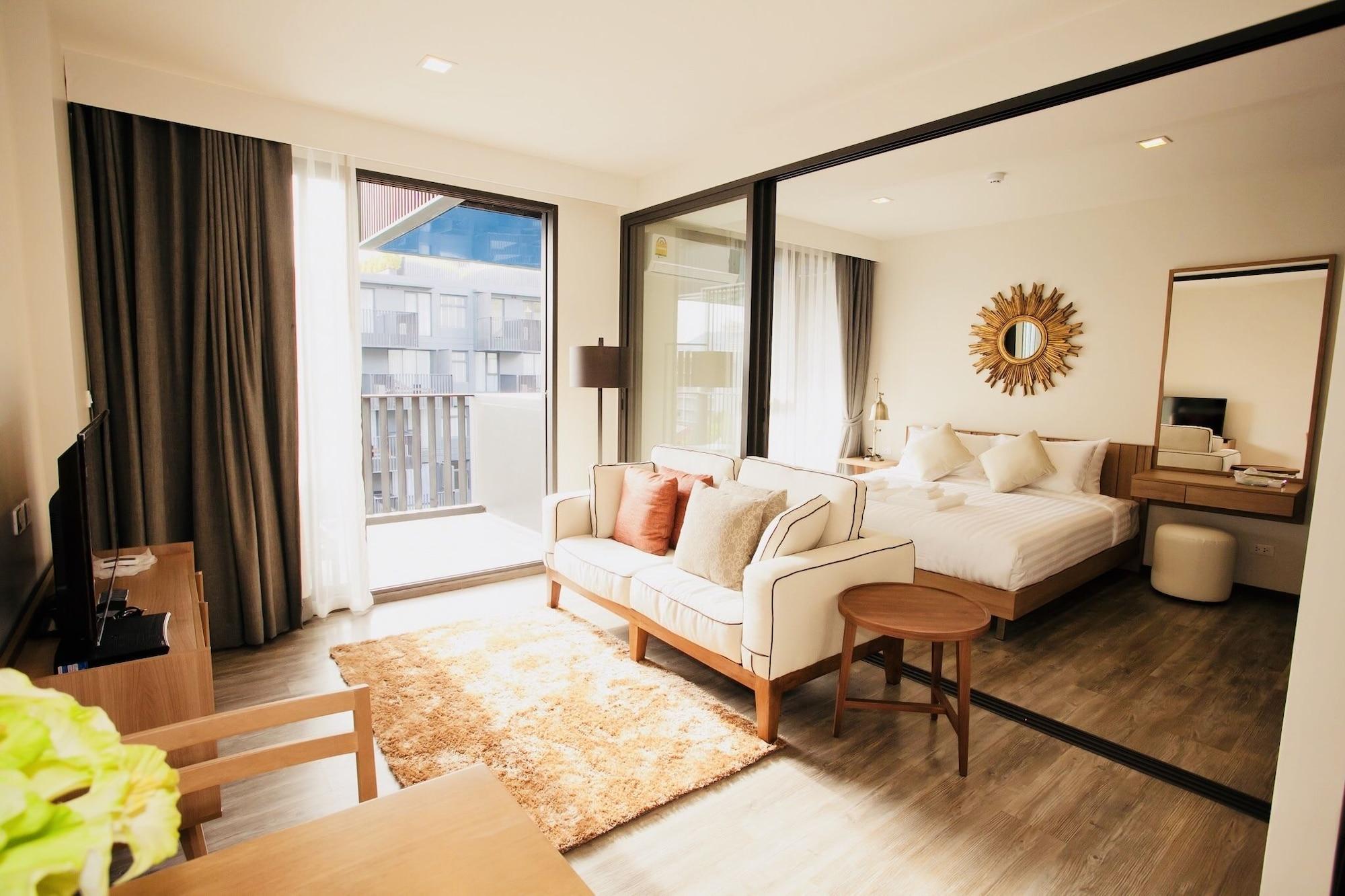The Deck Condo Patong By Vip Екстериор снимка