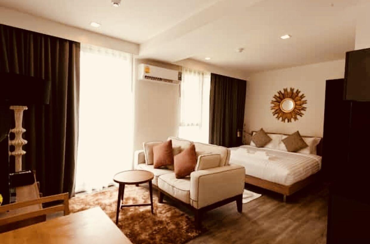 The Deck Condo Patong By Vip Екстериор снимка