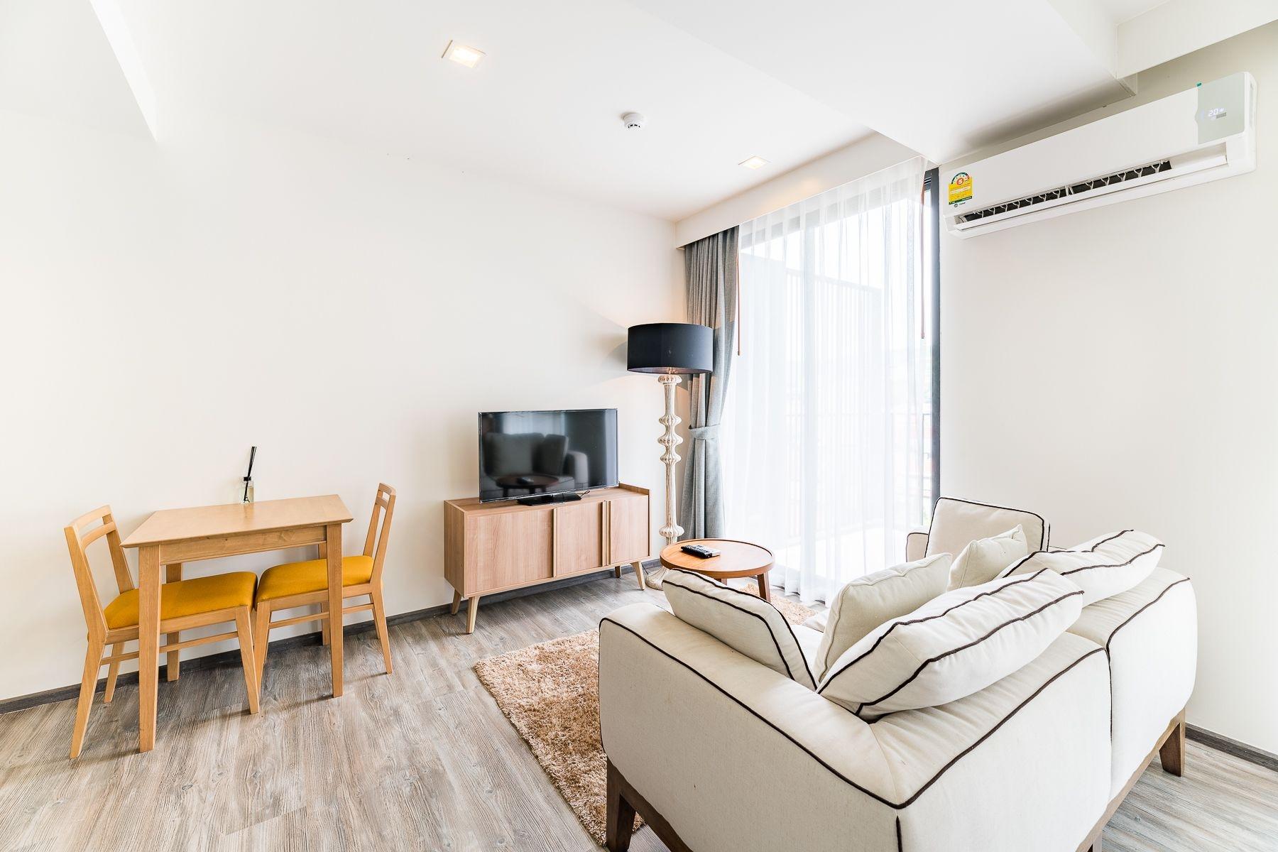 The Deck Condo Patong By Vip Екстериор снимка
