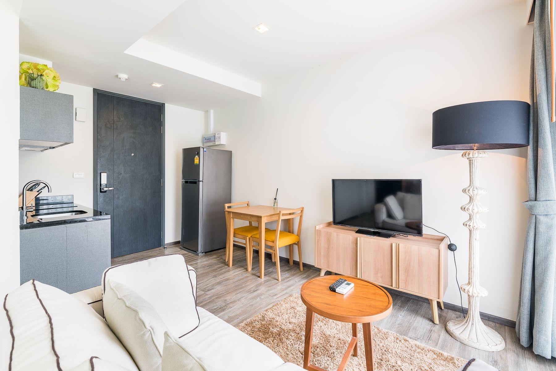 The Deck Condo Patong By Vip Екстериор снимка