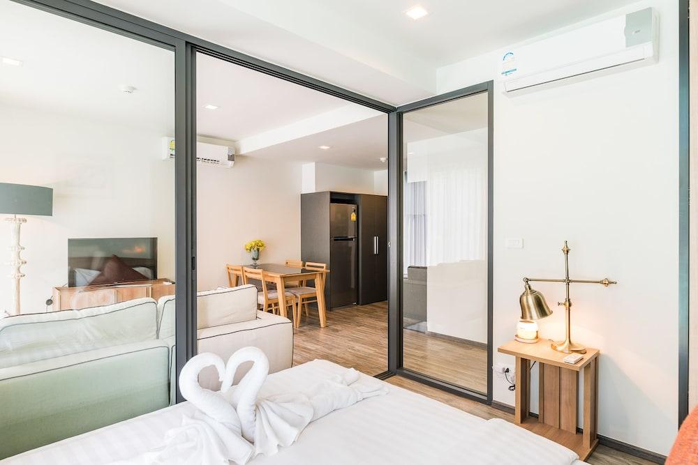 The Deck Condo Patong By Vip Екстериор снимка