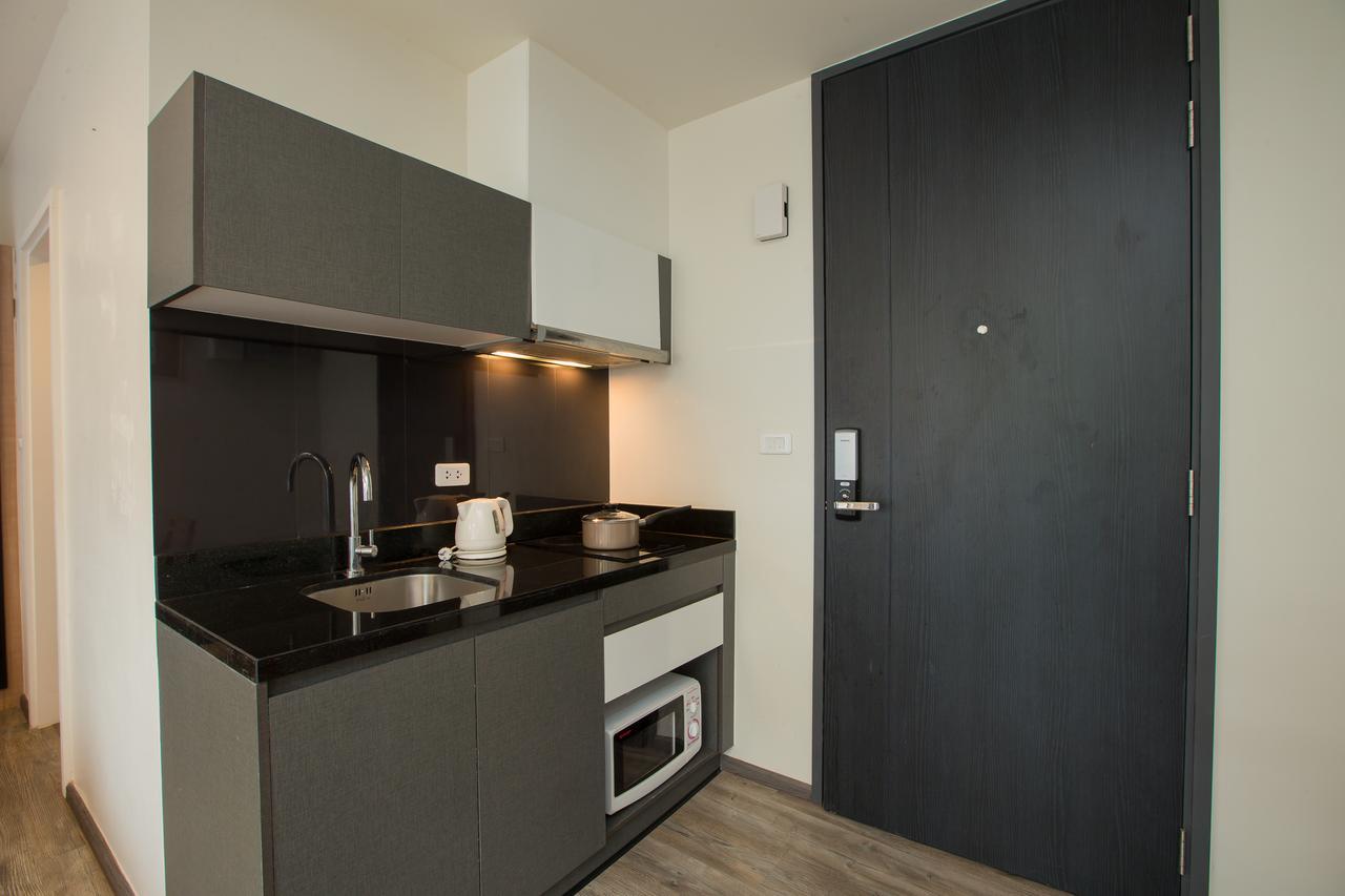 The Deck Condo Patong By Vip Екстериор снимка