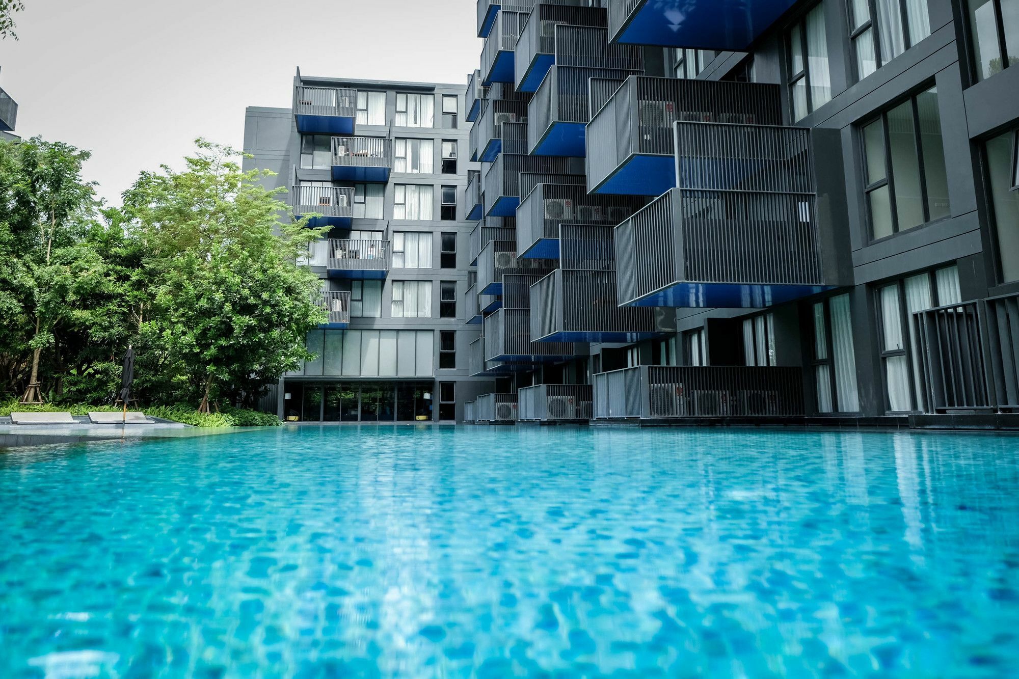 The Deck Condo Patong By Vip Екстериор снимка