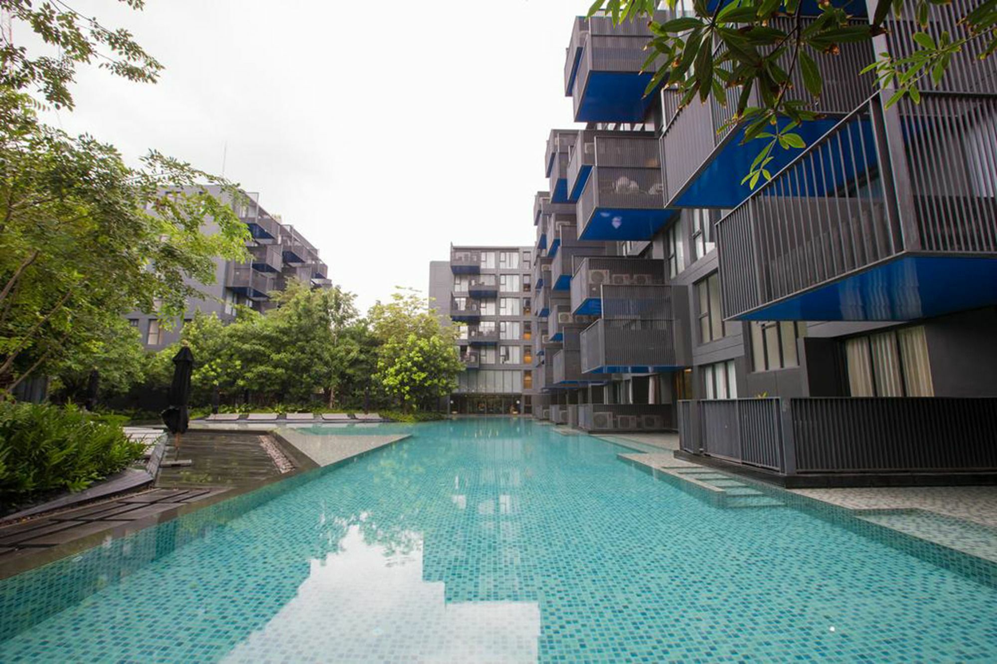 The Deck Condo Patong By Vip Екстериор снимка